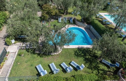 Malcesine Apartment | Cozy Residence La Pergola with Pool & Pet-Friendly Amenities