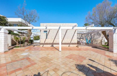 Torre Colimena Apartment | Family-Friendly Residence La Scogliera - Rated 8/10 by Guests