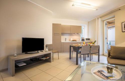 Aer Apartment | Discover Residence La Villa Tesoro: Family & Pet Friendly