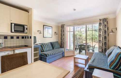 Lacanau-Ocean Apartment | Cozy Residence Lacanau Les Pins - 2 Room Apartment for Families