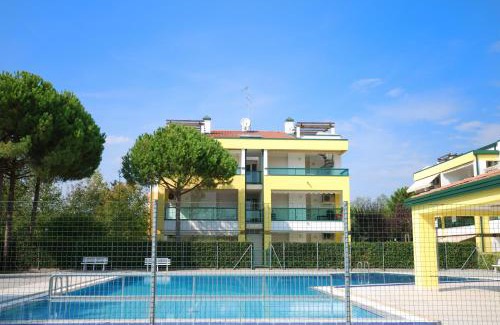 Bibione Lido del Sole Apartment | Experience Residence Le Altane: 4-Star Pet-Friendly Retreat
