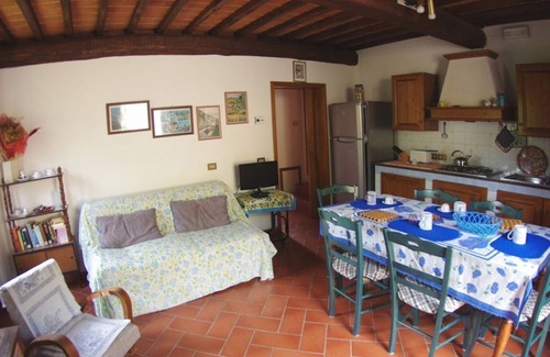 Montevarchi House | Discover Residence Le Chiuse - Blue Apartment with Ocean View