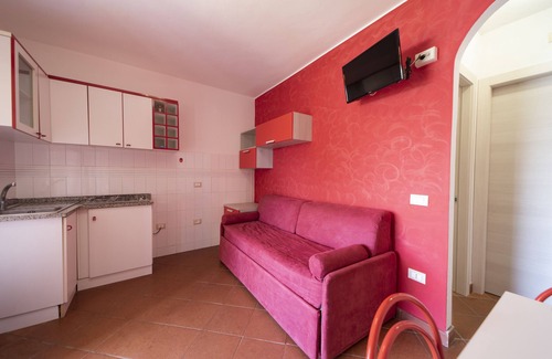 Madonna delle Grazie House | Top-Rated Residence Le Grazie Est with Ocean View Amenities