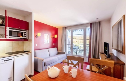 Marciac Apartment | Relax at Residence Le Hameau du Lac with Pool & Spa Access