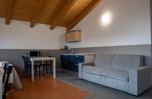 Torrazza Piemonte Bed & Breakfast | Experience Comfort at Residence Le Palme - Rated 9.6/10