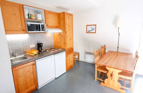 Avrieux Apartment | Relaxing Cabin at Résidence Le Plein Soleil with Terrace