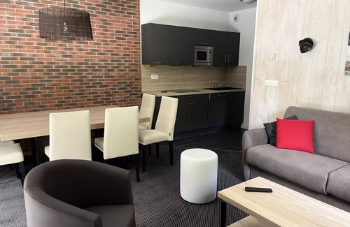 Eaux-Bonnes Apartment | Relax at Residence LE PORTILLO with Pool and Family Rooms
