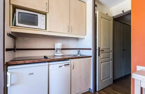 Agay Apartment | Cozy Apartment at Residence le Village de Cap Esterel