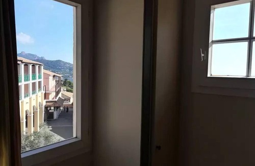 Agay Apartment | Cozy Apartment at Residence le Village de Cap Esterel