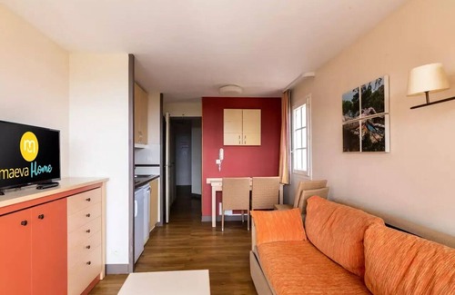 Agay Apartment | Pet-Friendly 2 Room Apartment at Residence le Village Cap Esterel