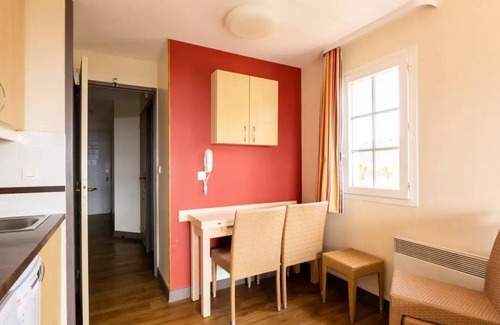 Agay Apartment | Pet-Friendly 2 Room Apartment at Residence le Village Cap Esterel