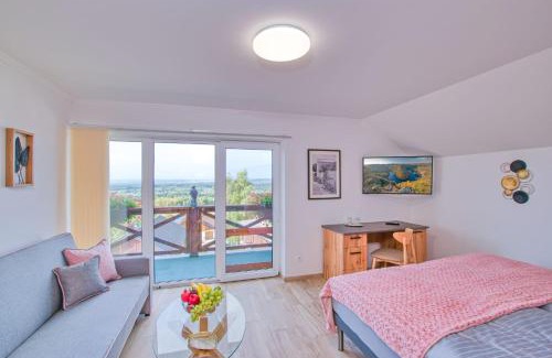 Marianske Lazne Hotel | Relax at Residence Leo: Private Pool & Oceanfront Views