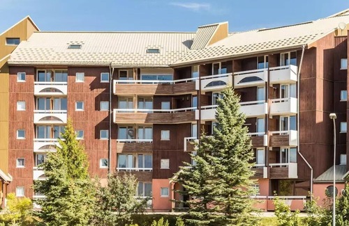 Eclose-Ouest Apartment | Cozy Residence Les Horizons d'Huez - Ideal for Families