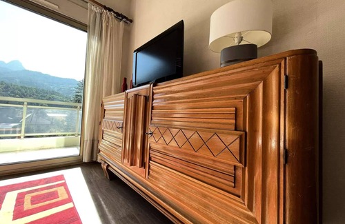 Barcelonnette Apartment | Family-Friendly Residence Les Melezes Bat B with Spa Access