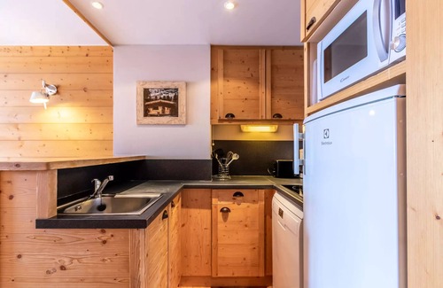Belle Plagne Apartment | Cozy Residence Les Néreïdes - Perfect for Families & Pets