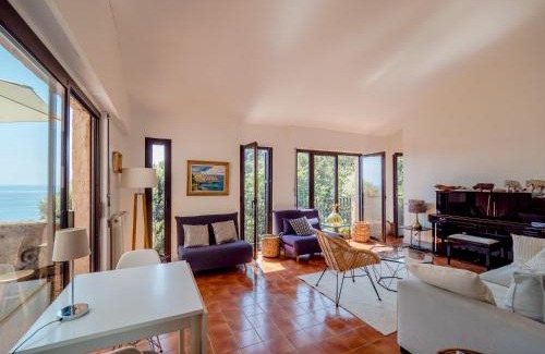 Erbalunga Apartment | Oceanfront Residence Les Sources: Guest Rated 9/10