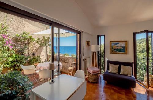 Erbalunga Apartment | Oceanfront Residence Les Sources: Guest Rated 9/10