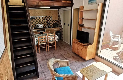 Port Leucate Apartment | Family-Friendly Residence Maisons Des Sables with Ocean Views
