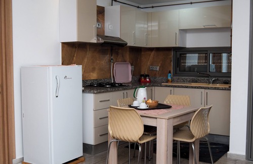 Gabes Apartment | Budget-Friendly Residence Mami with Family Amenities