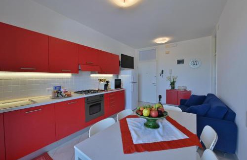 Lido di Jesolo Apartment | Experience Oceanfront Bliss at Residence Mariavittoria