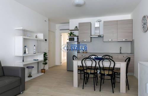 Lido di Jesolo Apartment | Discover Residence Medusa - Pet Friendly with Spa & Breakfast