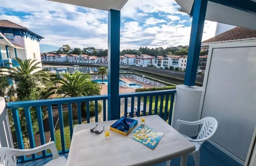 Behobie Apartment | Discover Residence Mer & Golf Fort Socoa with Ocean Views