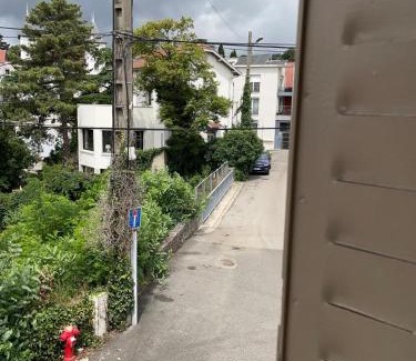 Vancia - Crepieux Apartment | Bright 2-Room Apartment: Guest Rated 10/10 Experience