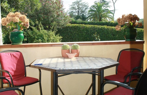 Cagnes-sur-Mer Apartment | Oceanfront Residence Michel Ange with Pool and 10/10 Rating