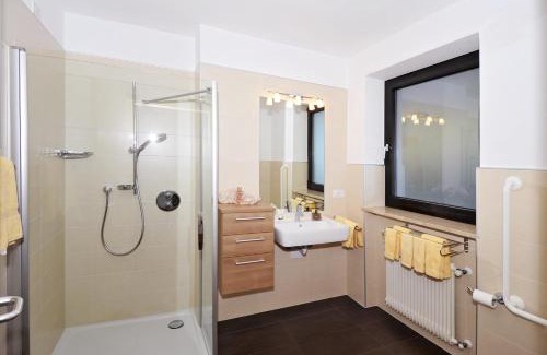 Rifiano Apartment | Ideal Stay at Residence Mignon: Pool & Pet-Friendly Retreat