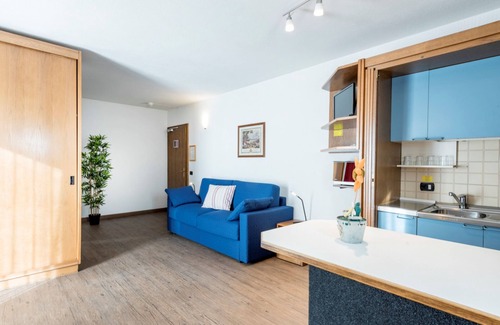 Livigno House | Pet-Friendly Residence Nevegall with Breakfast & Kitchenette