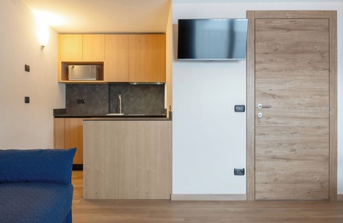 Livigno House | Pet-Friendly Residence Nevegall with Breakfast & Kitchenette