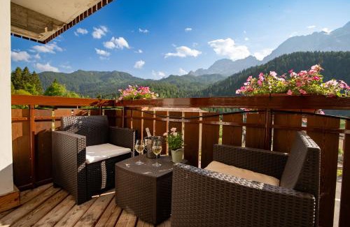Mareson Apartment | Experience Comfort at Residence Panorama with Spa & Dining