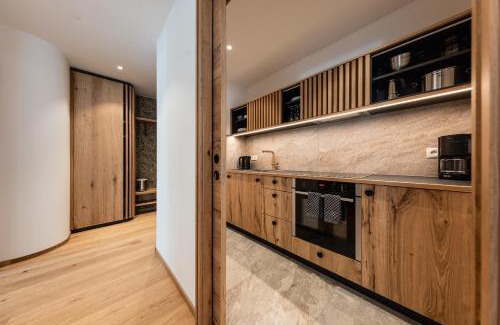 Plan Apartment | Pet Friendly Residence Panorama with Spa and High Guest Ratings
