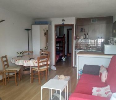 Saint-Sorlin-d'Arves Apartment | Premium Stay at Residence Pierre Aigue - 9.3/10 Rating