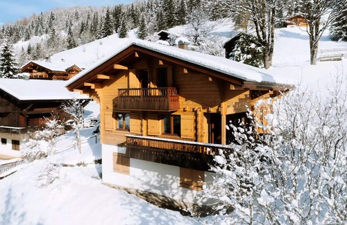 La Clusaz Ski Chalet | Spacious Chalets at Residence Pistes Du Soleil for 8 Guests