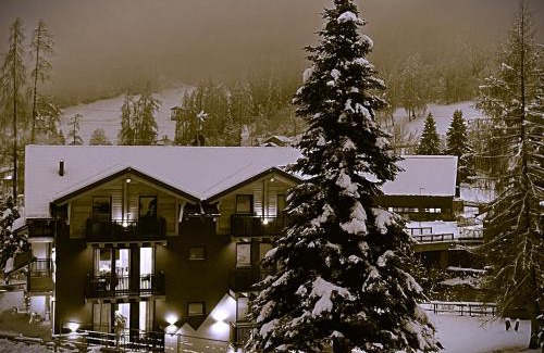 Mezzana Apartment | Pet-Friendly Haven at Residence Piz Aot - Guest Rated 9/10