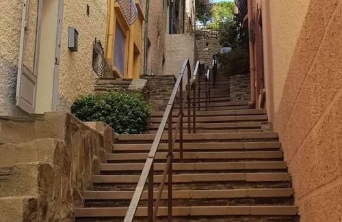 Collioure Villa | Oceanfront Residence Rue De La Butte for Families of 5