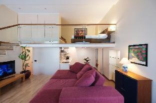 Historic Centre Apartment | Pet-Friendly Residence Sacchi Aparthotel with Hot Tub