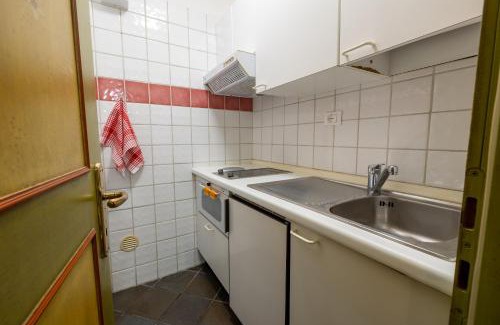 Serrada Apartment | Pet-Friendly Residence Serrada with Hot Tub and Family Comfort