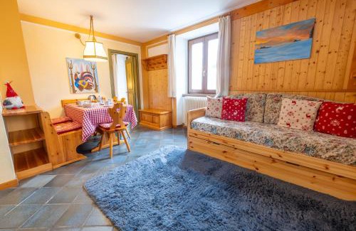 Serrada Apartment | Pet-Friendly Residence Serrada with Hot Tub and Family Comfort