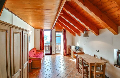 Prato Nevoso Apartment | Cozy Residence Stalle Lunghe Studio with Mezzanine Retreat
