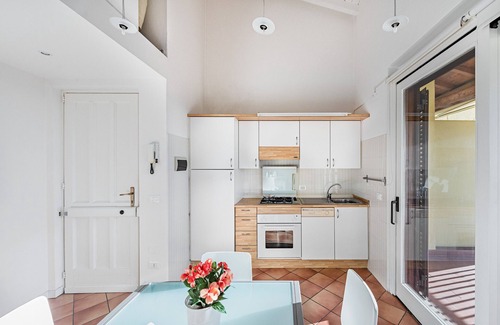 Soiano del Lago Apartment | Tranquil Residence Stropea 5 with Pool & Breakfast