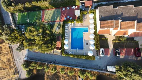 Leporano Marina Apartment | Residence Sunbeam: Oceanview Retreat with Pet-Friendly Perks