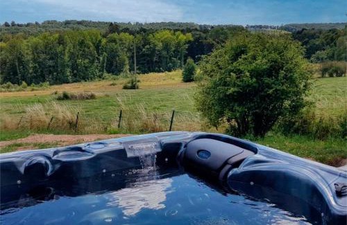 Marchin House | Discover Residence Suprême: Pet-Friendly with Spa & Pool