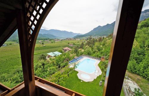 Pianizza Di Sopra Apartment | Discover Residence Tannhof: Pet-Friendly with a Pool