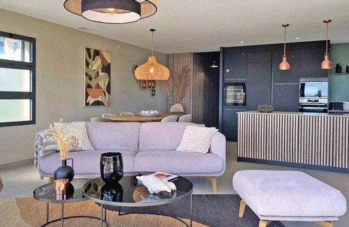 La Nartelle Apartment | Residence Terraces De La Mer - Apartment T4 - 6 people - Sea view - Air conditioning - Wifi - Facing the beach - Sainte Maxime