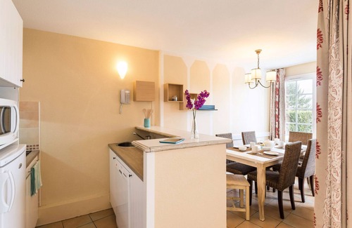 Behobie Apartment | Spacious 3-Room Apartment at Residence the Bordaberry Estate