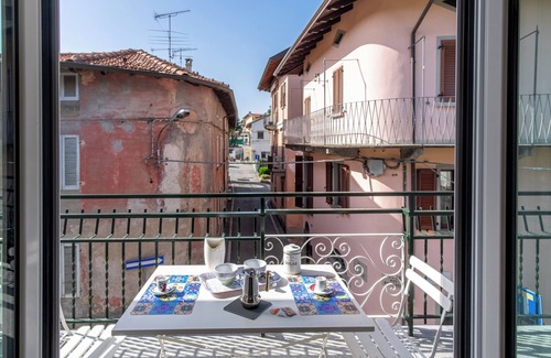 Arona Apartment | Discover Family-Friendly Residence The Calla Wheel 26