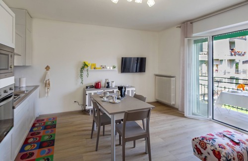 Arona Apartment | Discover Residence The Camellia Wheel 24 with Spa & Breakfast