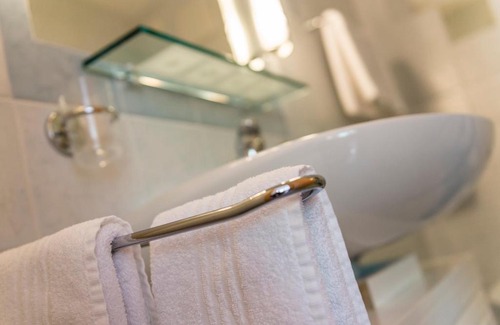 Terento Apartment | Top-Rated Family Retreat at Residence Treyer with Kitchen